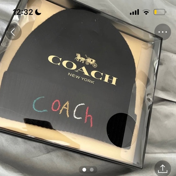 Coach Beanie - Picture 1 of 1
